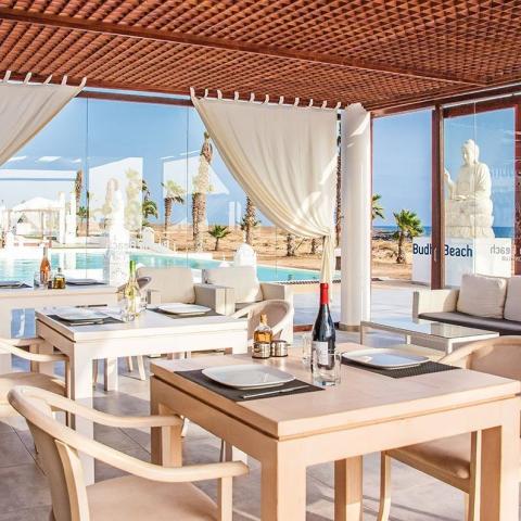 LIVVO Budha Beach Hotel