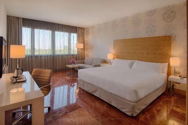 Hotel NH Firenze