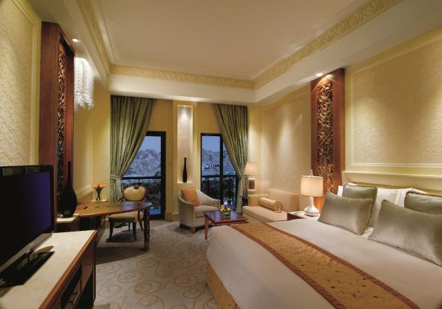 Al Bustan Palace