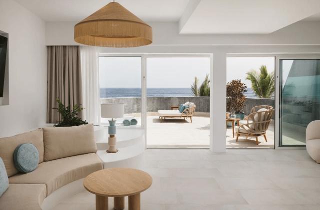 Plus Fariones Suite Hotel