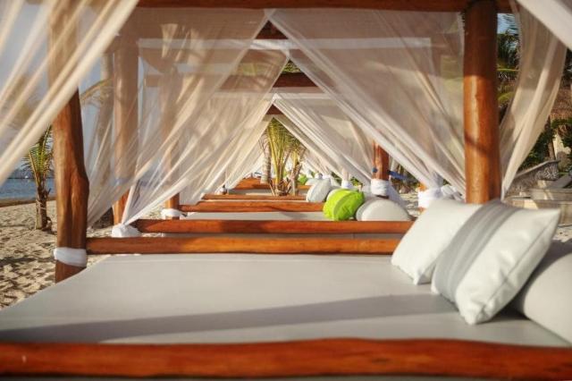 Hotel Margaritaville Beach Resort Riviera Cancun