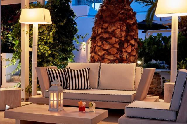 Hotel Mr and Mrs White Paros Hotel