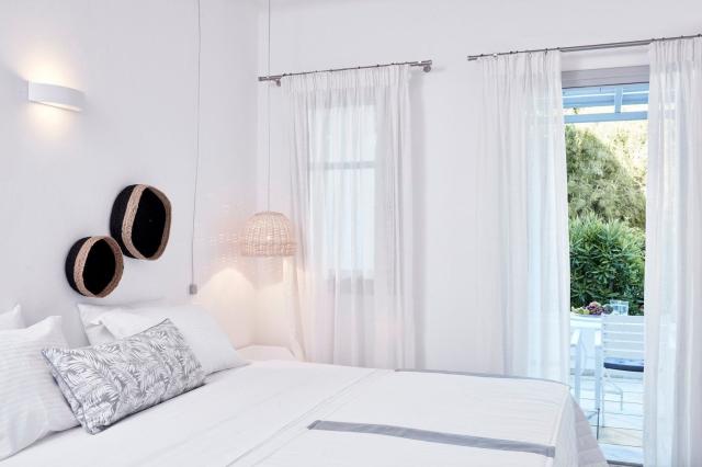 Hotel Mr and Mrs White Paros Hotel