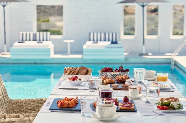 Hotel Mr and Mrs White Paros Hotel