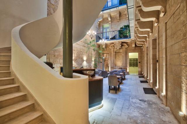 66 Saint Paul's Hotel