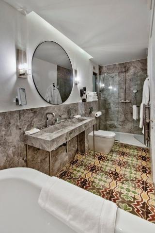 66 Saint Paul's Hotel