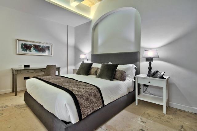 66 Saint Paul's Hotel