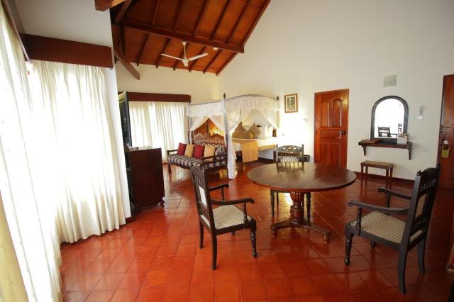 Hotel Dickwella Resort & Spa