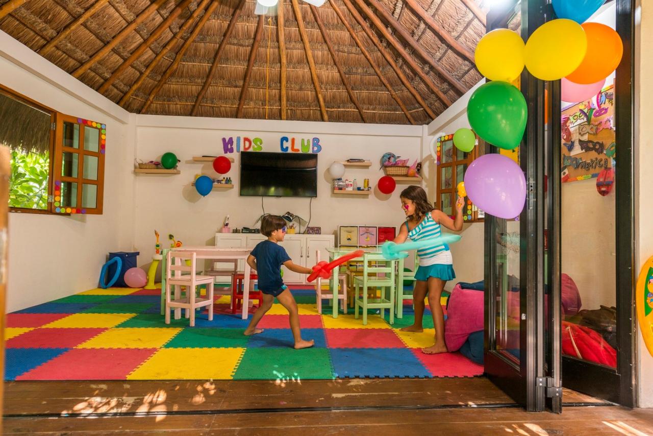 Hotel The Reef Playacar