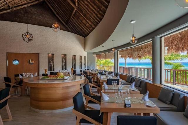 Hotel The Reef Coco Beach