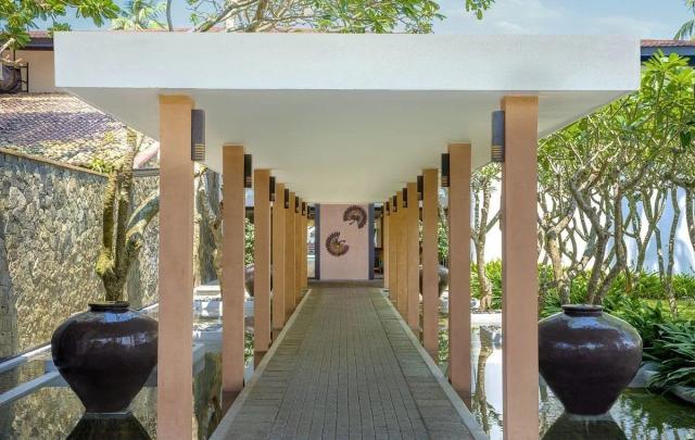 Hotel Avani Kalutara Resort