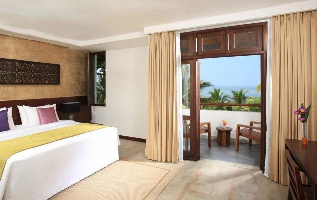 Hotel Avani Kalutara Resort