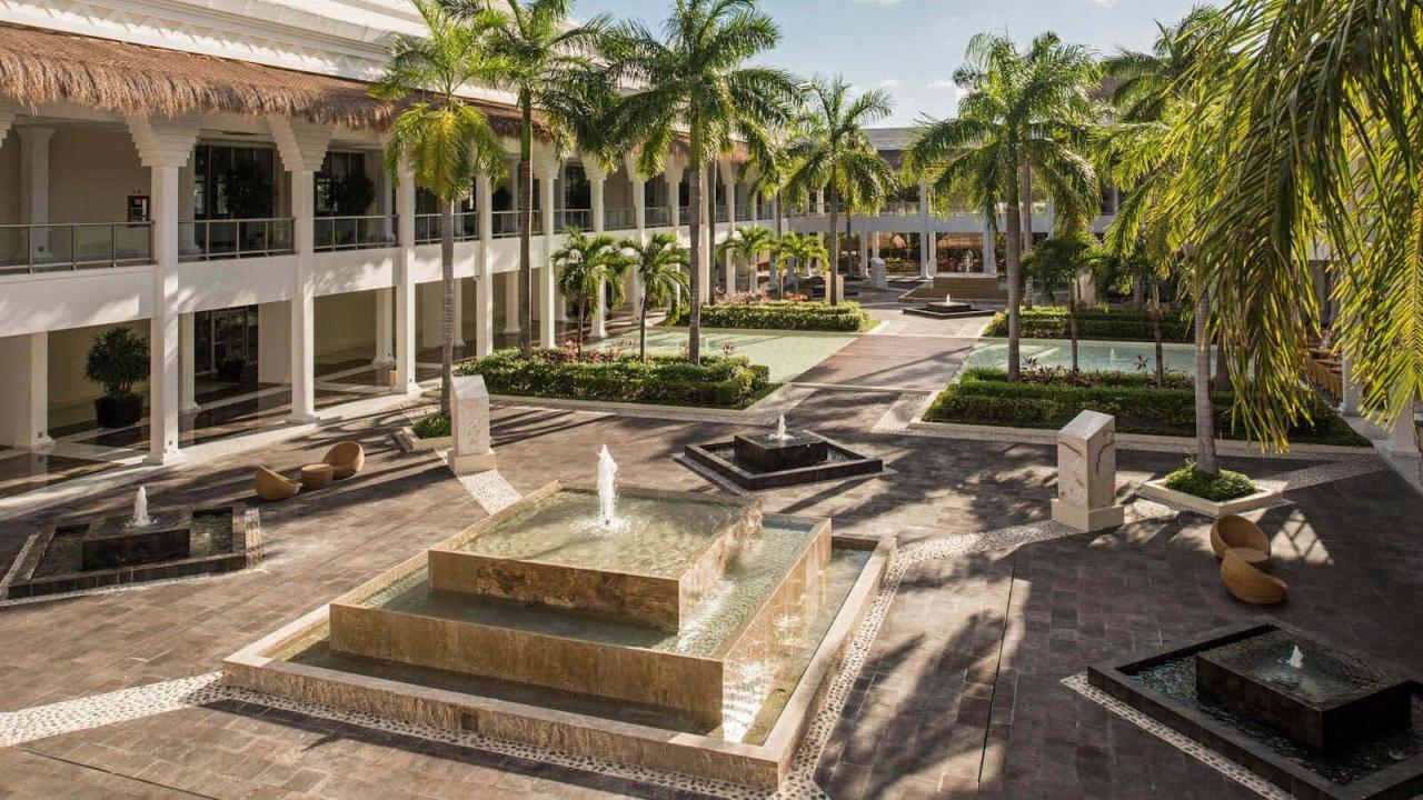 Hotel Grand Riviera Princess