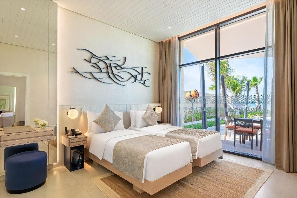 Bab Al Nojoum Hudayriyat Villas