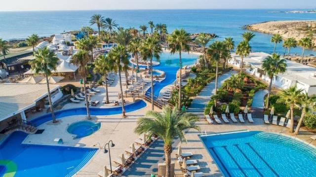 Hotel Adams Beach