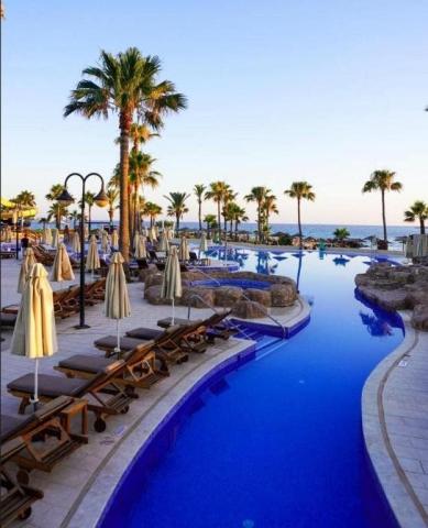 Hotel Adams Beach