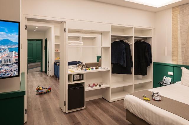 Smart Hotel - Naples Harbour