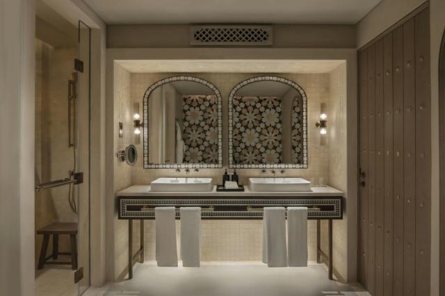 Bab Al Shams Desert Resort And Spa