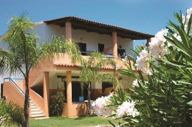 Hotel Esmeraldo Residence