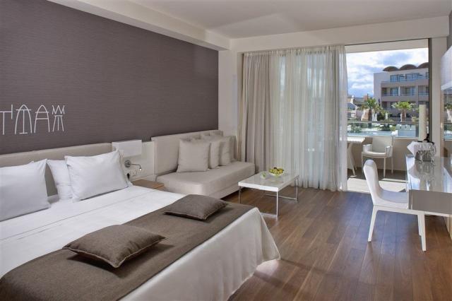 Hotel Avra Imperial