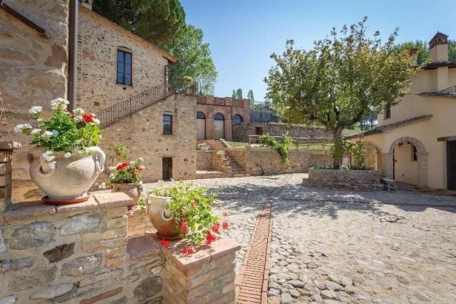 Borgo Pulciano Agriturismo