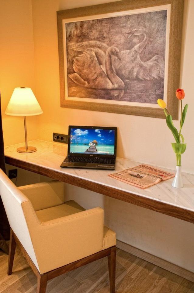 Hotel Pharae Palace Hotel