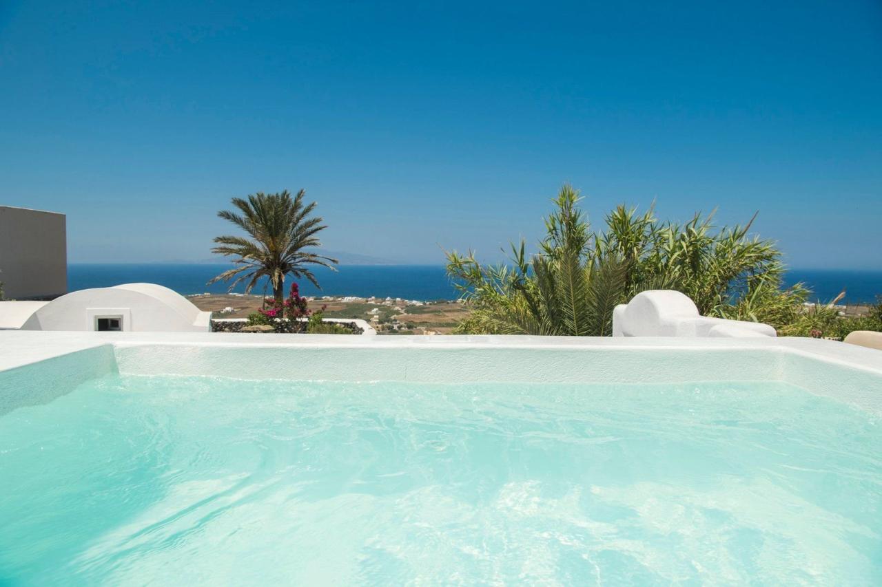 Aqua Serenity Santorini Luxury Suites