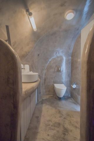 Aqua Serenity Santorini Luxury Suites