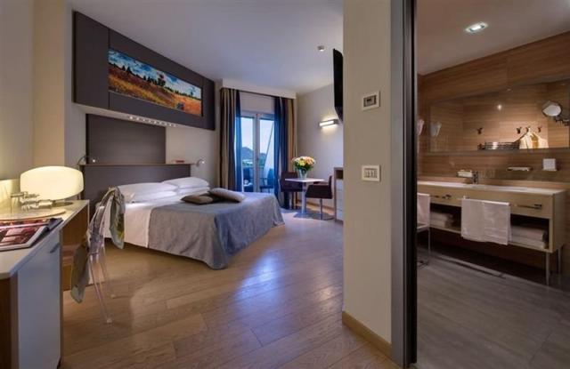Hotel Bristol Buja