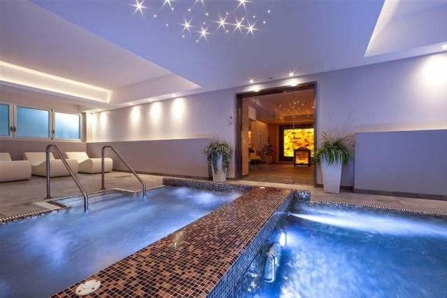 Hotel Bristol Buja