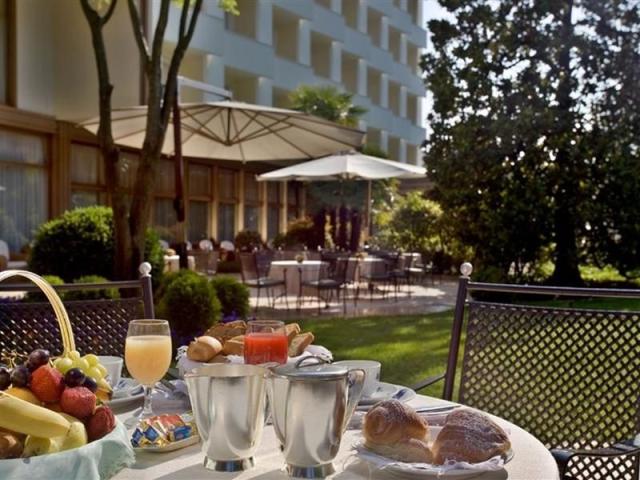Hotel Bristol Buja