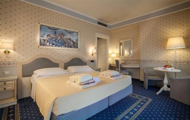 Hotel Bristol Buja