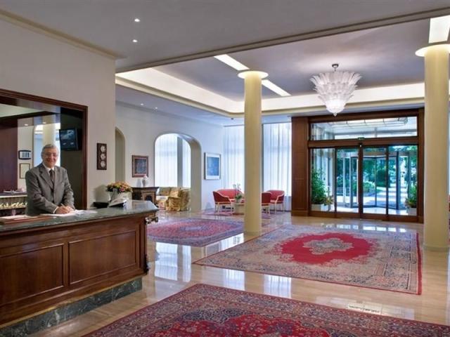 Hotel Bristol Buja