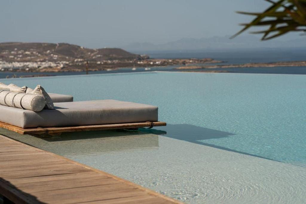 Hotel Mythic Paros