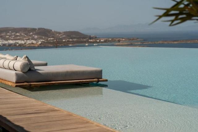 Hotel Mythic Paros