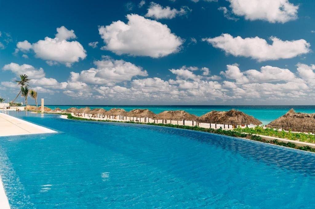 Hotel Emporio Cancun
