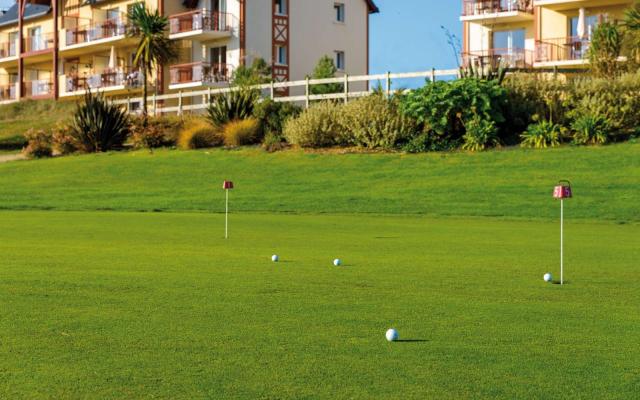 Residence Cap Green