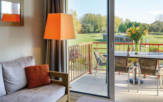 Residence Cap Green