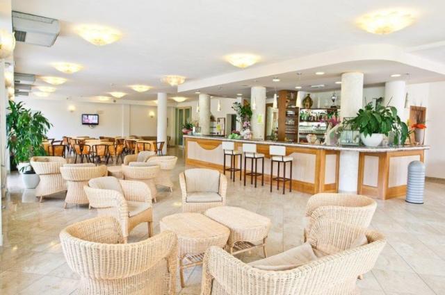 Hotel Adria Beach Club
