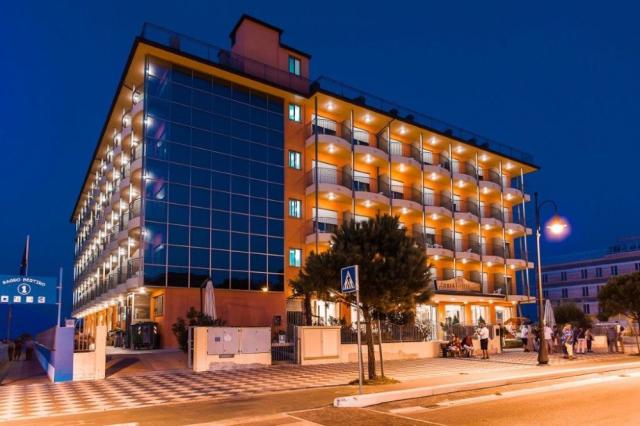 Hotel Adria Beach Club