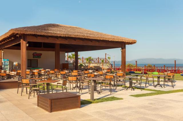 Ramada Hotel and Suites By Wyndham Kusadasi