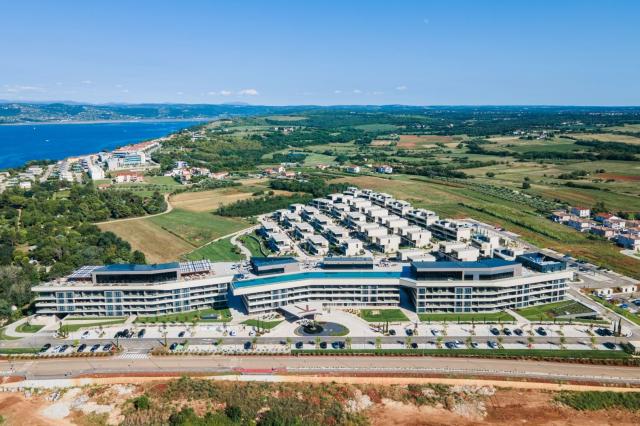 Petram Resort & Residences