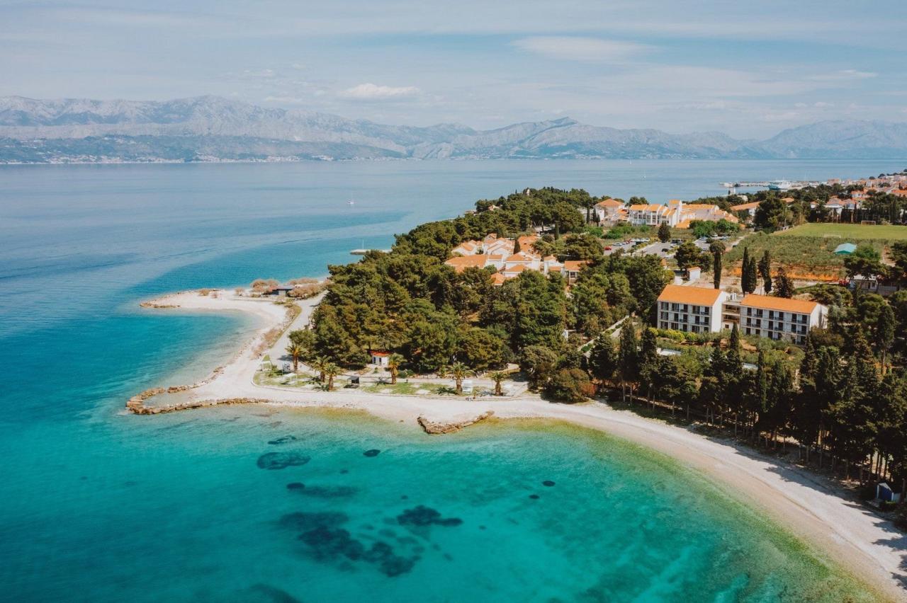Velaris Resort
