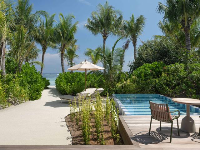 SO/ Maldives