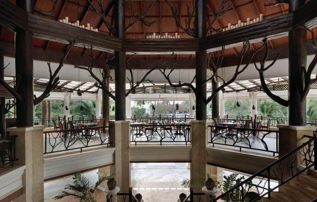 Hotel Rawi Warin Resort & Spa