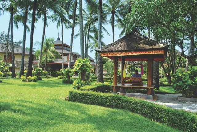 Jayakarta Bali Beach Resort & Spa