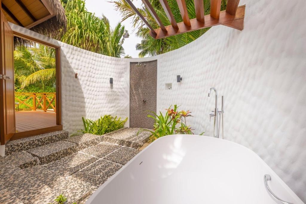 Mercure Maldives Kooddoo