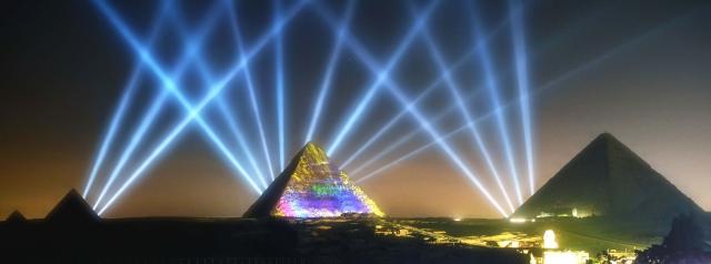 Pyramidy v Gíze
