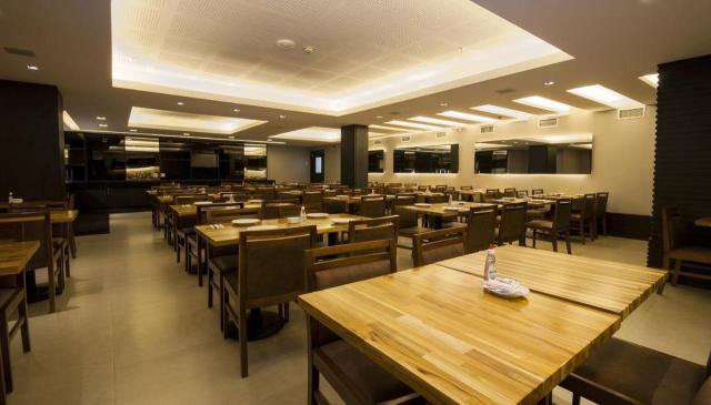 Americas Granada Hotel