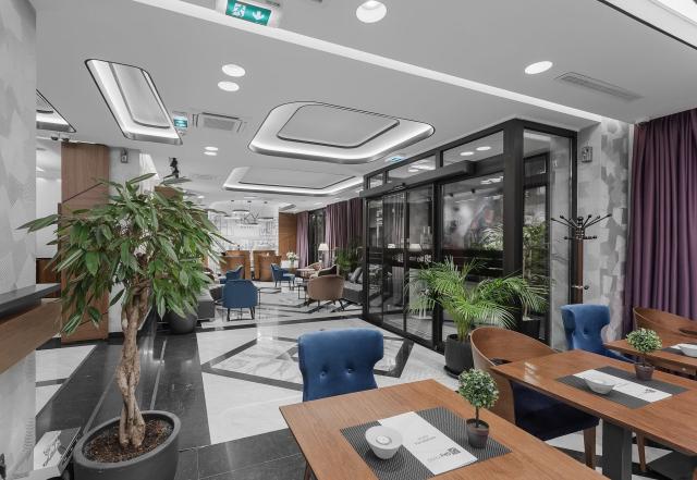 Sky hotel